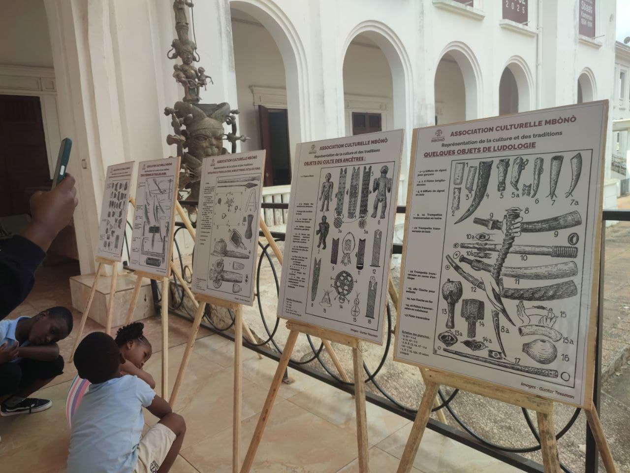 DETAILS FESTIVALS, EXPOSITIONS ET FOIRES image 9